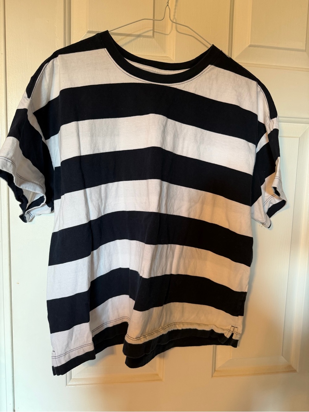 Old Navy Navy and White Horizontal Stripe Short-Sleeve Tee